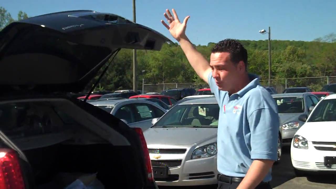Power lift gate demo at Loehmann Blasius Chevrolet Cadillac. YouTube