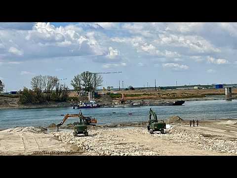 Репортаж: как строят донный порог в русле Дуная у АЭС «Пакш»