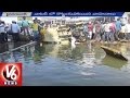 Pipeline breaks at Balapur in Hyderabad; water overflowing