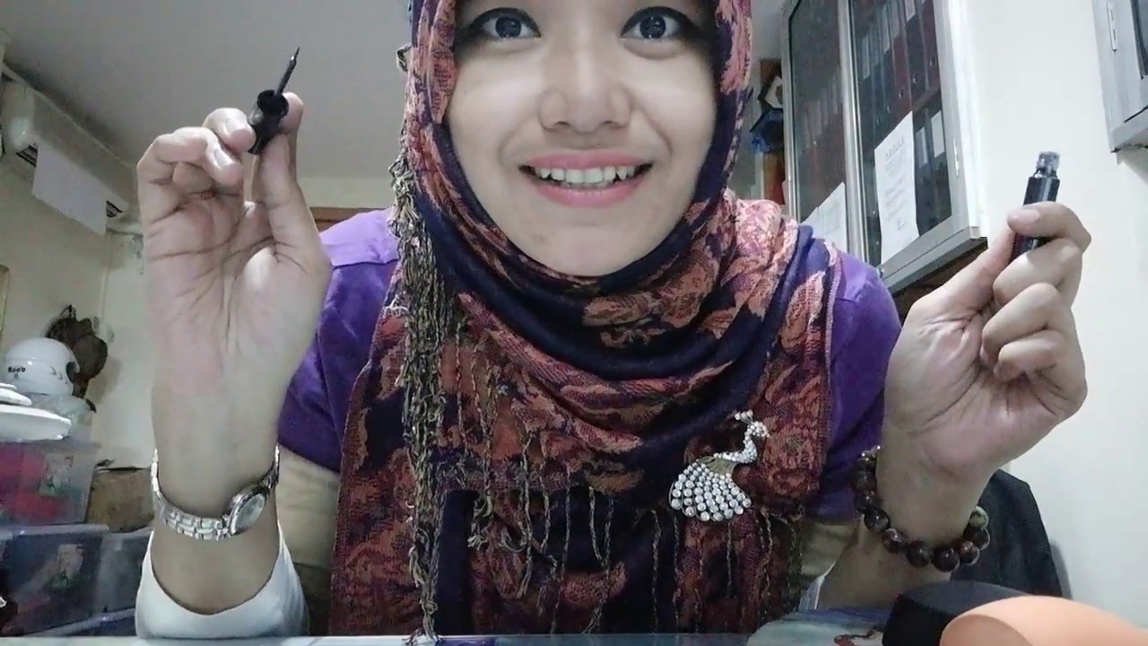 [ASMR] ролевая игра «Грубая/подлая девчонка делает тебе макияж»