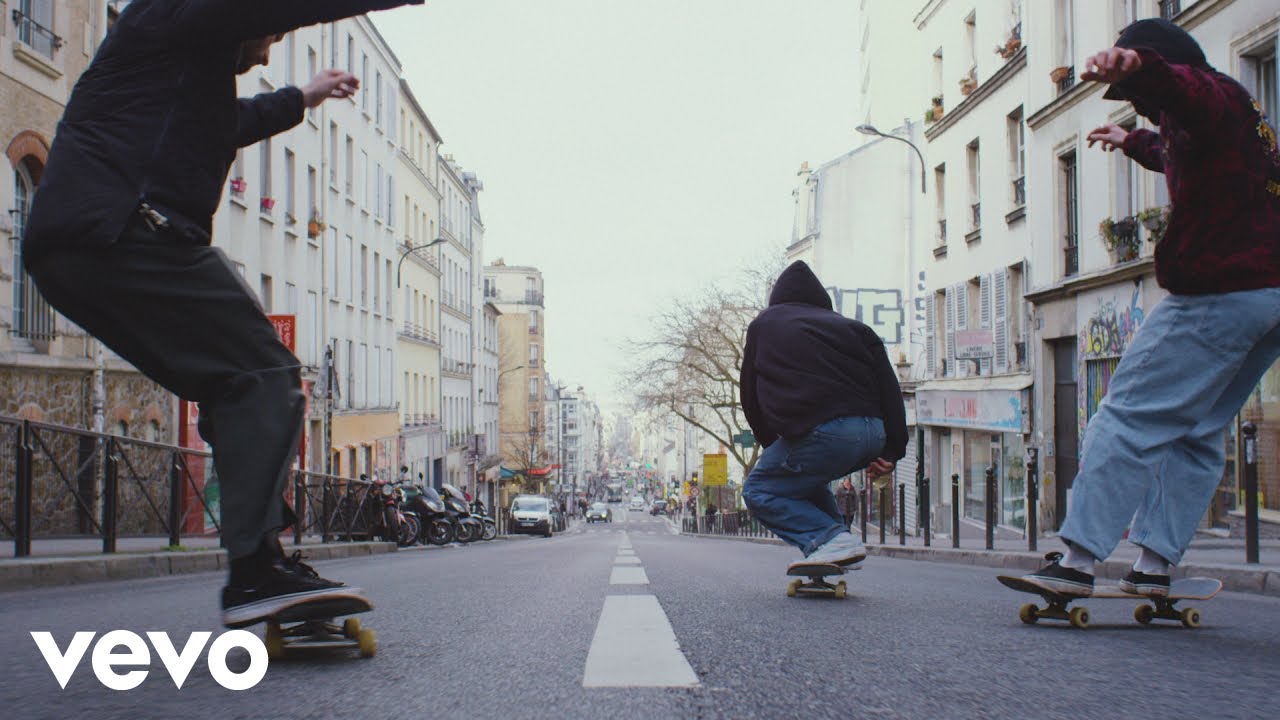 Watch Grand Blanc - Belleville (Clip officiel) on YouTube Watch Grand Blanc - Belleville (Clip officiel) on YouTube