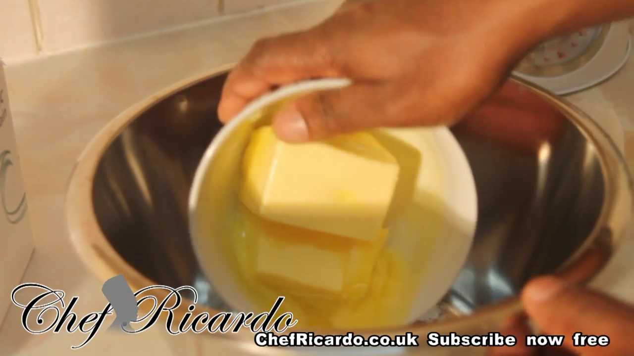 Christmas Vanilla Sponge Cake Easy One | Recipes By Chef Ricardo | Chef Ricardo Cooking