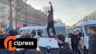 Convoi de la liberté : les manifestants bloquent les CRS (12 février 2022, Paris)