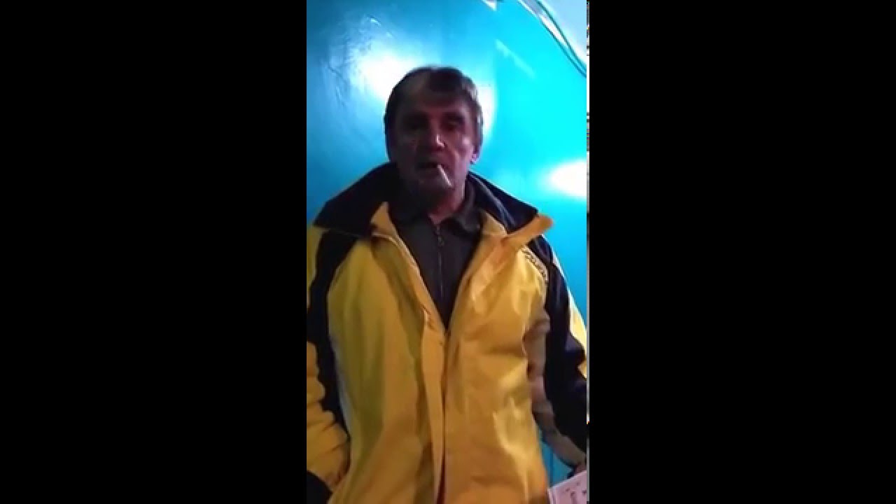 Как бороться с курением в подъезде?