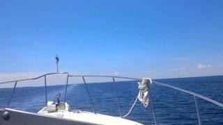 10 Meter Trojan International - Cruising Across Lake Simcoe
