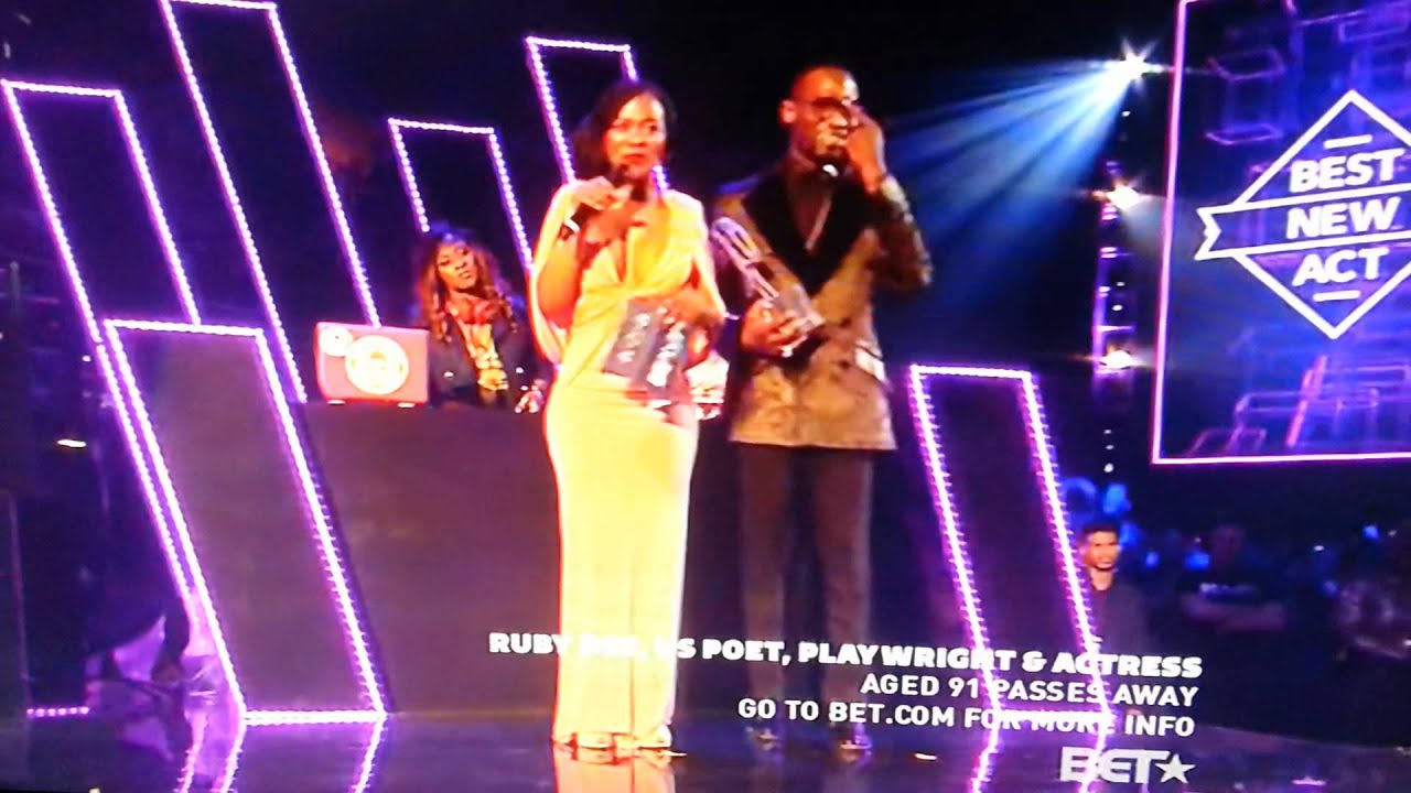 Stanley Enow Win At MAMA 2014
