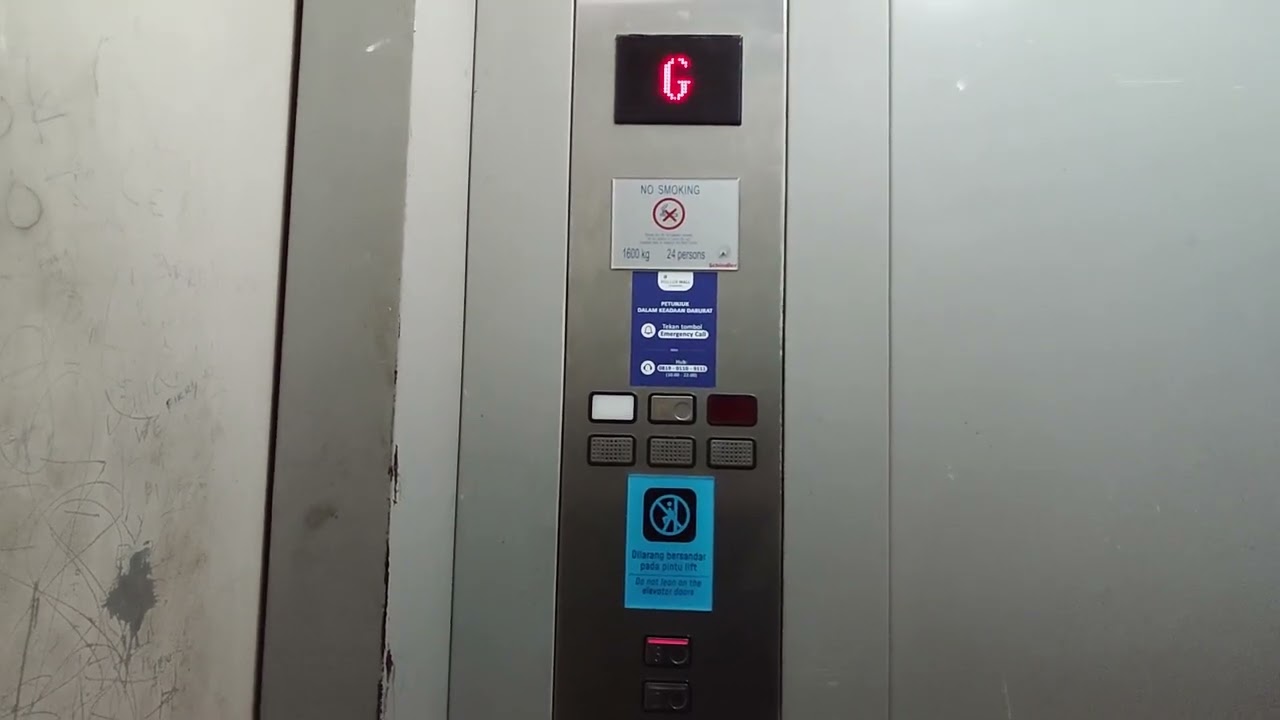 Schindler 5400AP Service Elevators at Paragon City Mall Semarang, Central Java