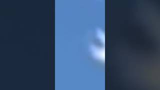Busy taking video, not knowing that he #captured 3 #objects accidentally in #louisiana #viral #yt