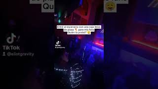 Eliot Gravity - No Me Sueltes En Vivo Llevandole Pizza A Mis Fans