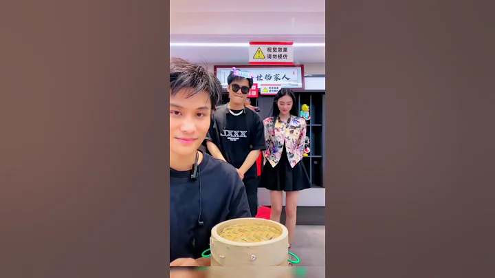 狗子的基因都遗传给了小杨哥！#小杨哥 #搞笑 #搞笑视频 - 天天要闻