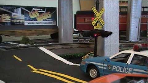 MY FIRST MTH O SCALE  LAYOUT EVER  A 5X7 LAYOUT.  PART 6