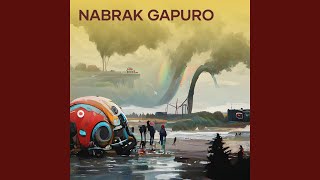 Nabrak Gapuro