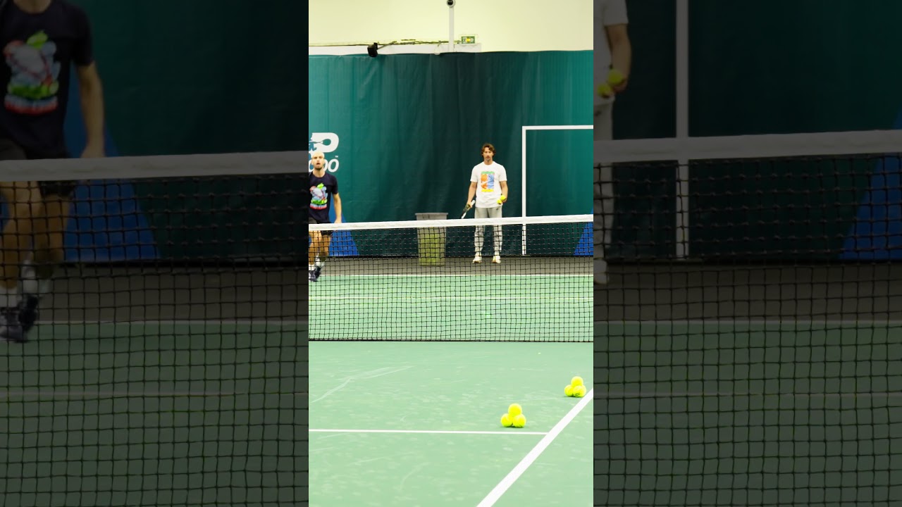 POV: Вы сталкиваетесь с подачей Алькараса 💥 