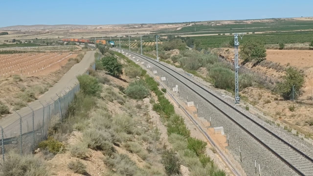 TRANSFESA JÚNDIZ - VALENCIA,  POR LONGARES