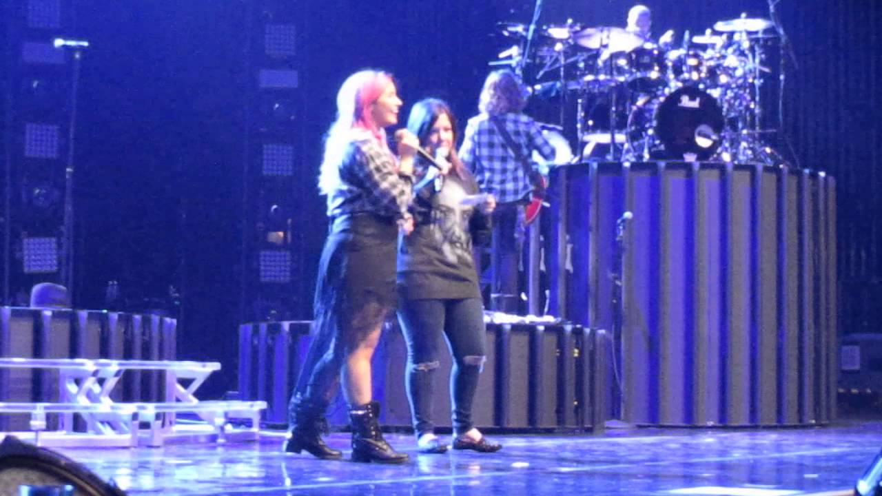 Demi Lovato soundcheck Q&A 2-17-14 Grand Prairie,Texas