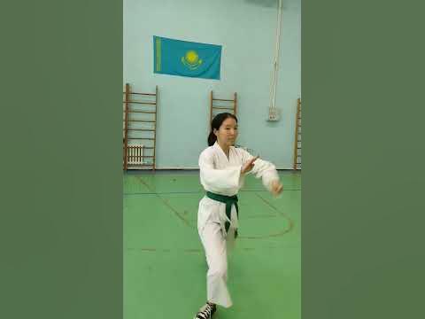kokutsu dachi,shuto uke. (кокутсу дачи, шотоуке) Девочка😨😨 - YouTube