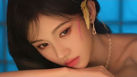 Ju Jingyi 2nd Look Wearing SHUHER Couture for Harper’s Bazaar Annual Party| BAZAAR ICONS 25.05.28