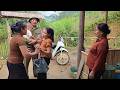 &Aacute;nh gave Linh money so she could build a house and leave H&agrave;ng's house.