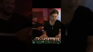 Yiğit Mahzuni - Yar Gözlerin Ağlar Gibi