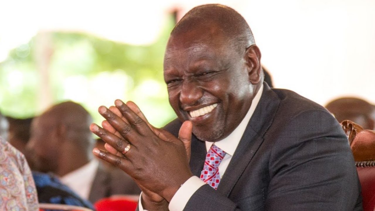 funny-mukuru-kwa-njenga-man-cracks-up-president-ruto-in-state-house