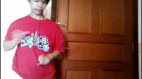 Learn the 5A Green Triangle yo-yo trick. Yoyo tricks!