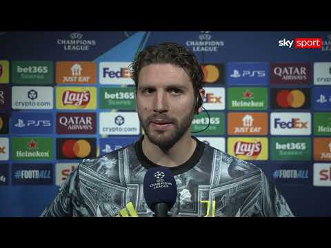Video Locatelli, gli applausi dei tifosi in Juventus-Benfica: Momento speciale | Champions League