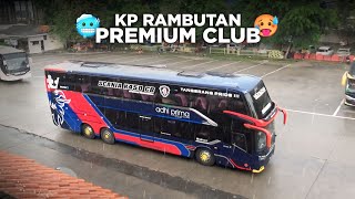 Jajaran Bus Premium di Terminal Kp Rambutan