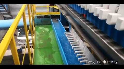 How does a plate and frame filter press filter press work?