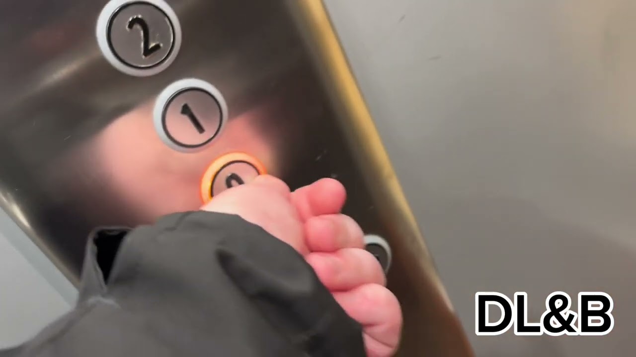 KONE MaxiSpace Lift @ Princes Square SC Glasgow