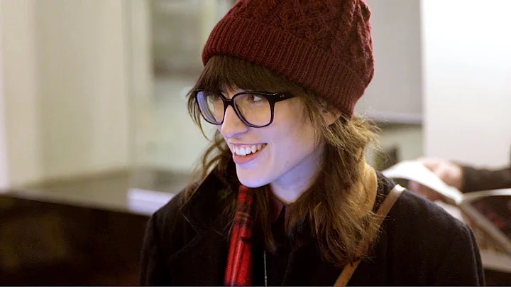 Profile: Julia Pott