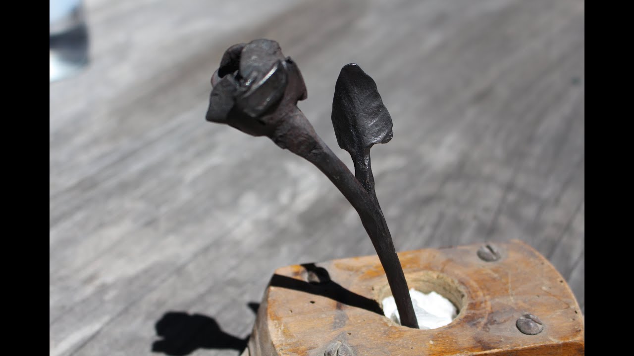Eine kleine Rose schmieden/forging a little rose in 4k - YouTube