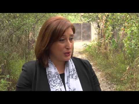 ცესკოს თავმჯდომარემ ხანდაზმულ მოქალაქეს ამომრჩევლის მონაცემების ბარათი გადასცა