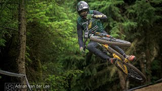 23 Irish DH Nat Champs Seeding. Greg Calaghan and Oisín O’Calaghan waffling at the bottom by Gavin Carroll 42,561 views 4 months ago 2 minutes, 45 seconds