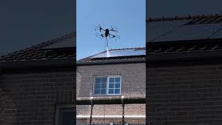 drone : nettoyage panneaux solaires