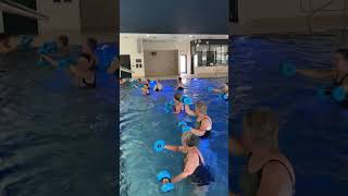 Eine meiner Aquafitnessgruppen im Hallenbad Idar-Oberstein, Freitags nachmittags. 06/2023