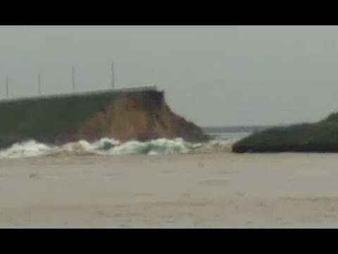 Трагедия в Узбекистане. Прорыв дамбы Сардобинского водохранилища.