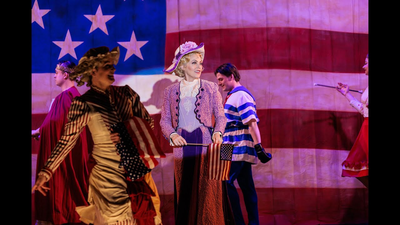 Hello, Dolly! Starring Elaine Hendrix