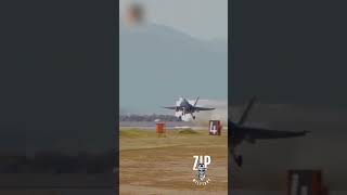 F-18 Взлетает С Противокорабельной Ракетой Harpoon