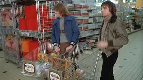 LE GRAND BAZAR - LES CHARLOTS - CATAPULTE