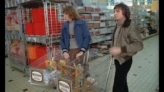 LE GRAND BAZAR - LES CHARLOTS - CATAPULTE