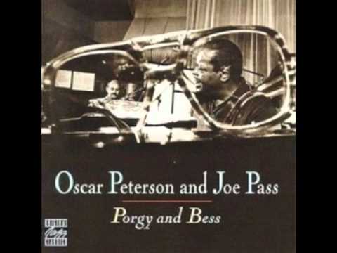 Video thumbnail for Oscar Peterson e Joe Pass - "Porgy and Bess" - Summertime + Strawberry Woman