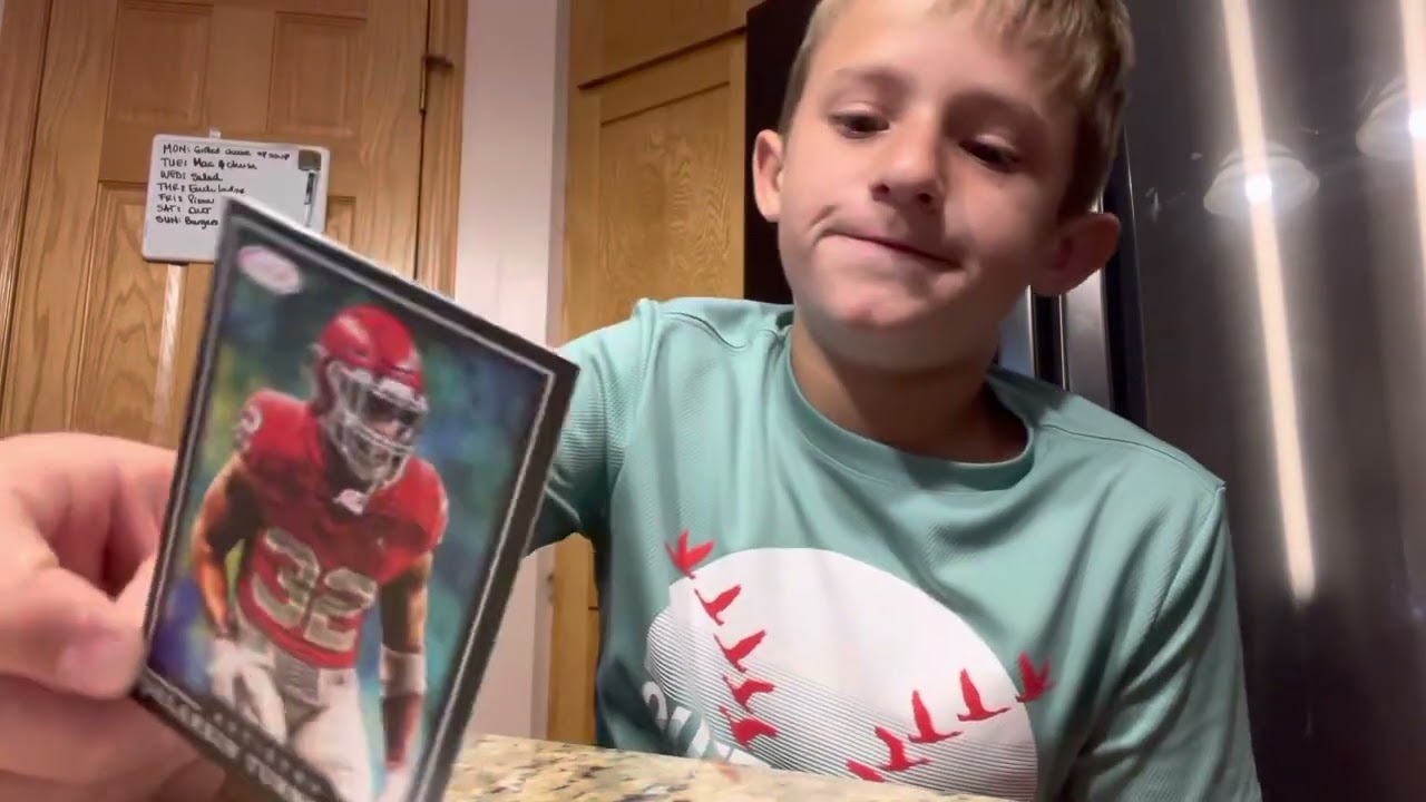 Artistry college football cards unboxing One canvas card and two signed cards￼