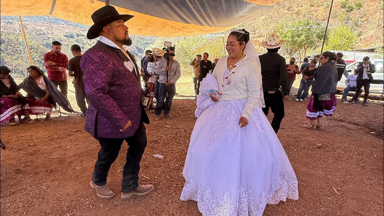 Дом невесты, традиционная свадьба в Сан-Хуан-Миштепеке