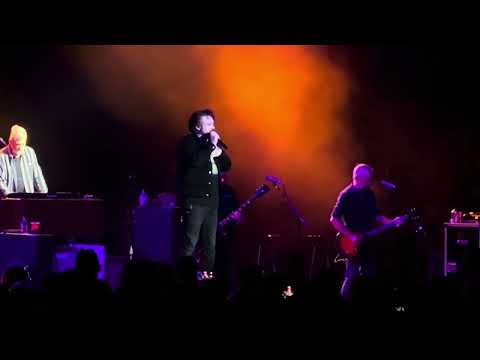 A Murder of One (Tour Debut) - Counting Crows 🐦‍⬛ Live at The Chateau Ste Michelle Winery 9/16/2023
