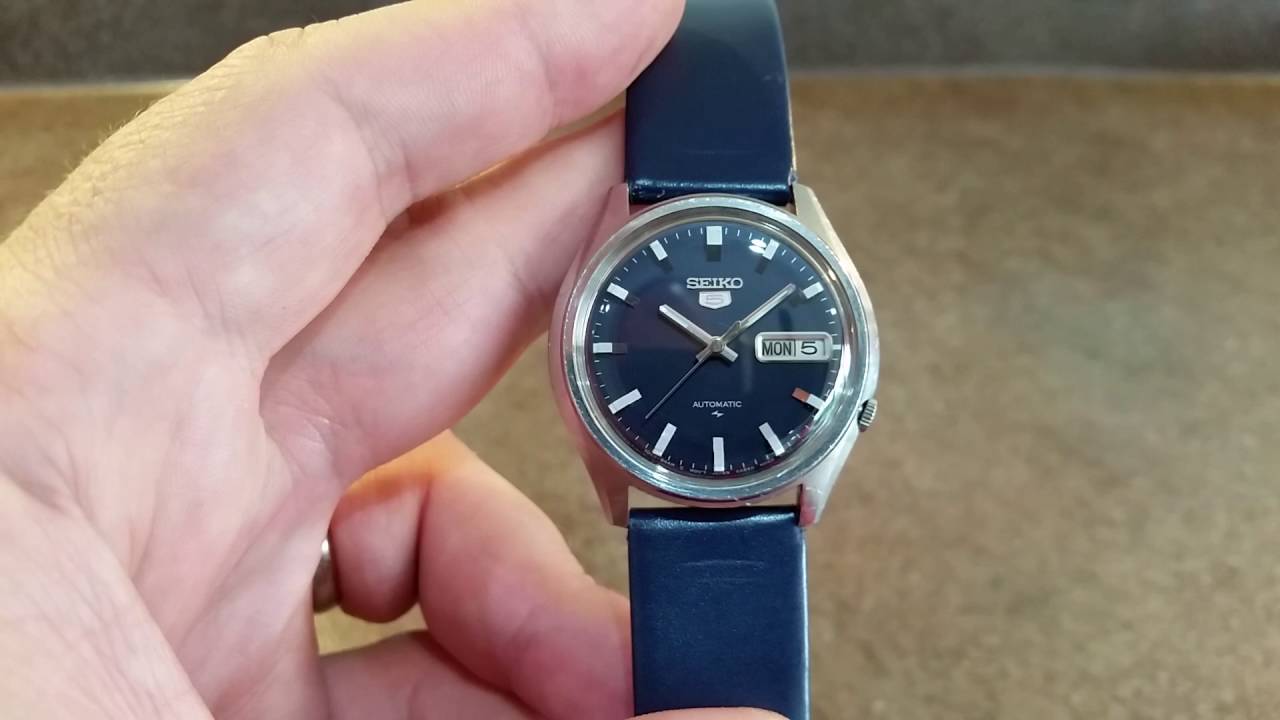 1982 Seiko 5 vintage automatic men's watch 7009 8153 - YouTube
