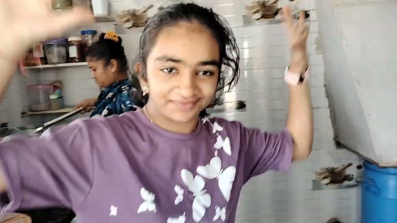 બાબુ ના મામા ના ઘરે થી કપડાં આવ્યા 🎉 || Aj to babu na nava kapda avi gya 😅 || #viral 