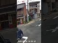 自走出来るならまず移動しろよ！他の車の迷惑にらなる！
