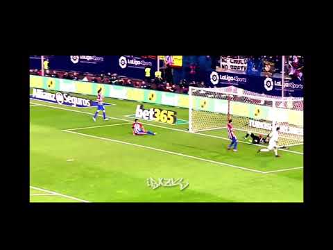 ما شفت لاعب مظلوم اكثر من كرستيانو رونالدو حتى مشجعين ريال مدريد انقلبت عليه واغلب المشجعين اطفال