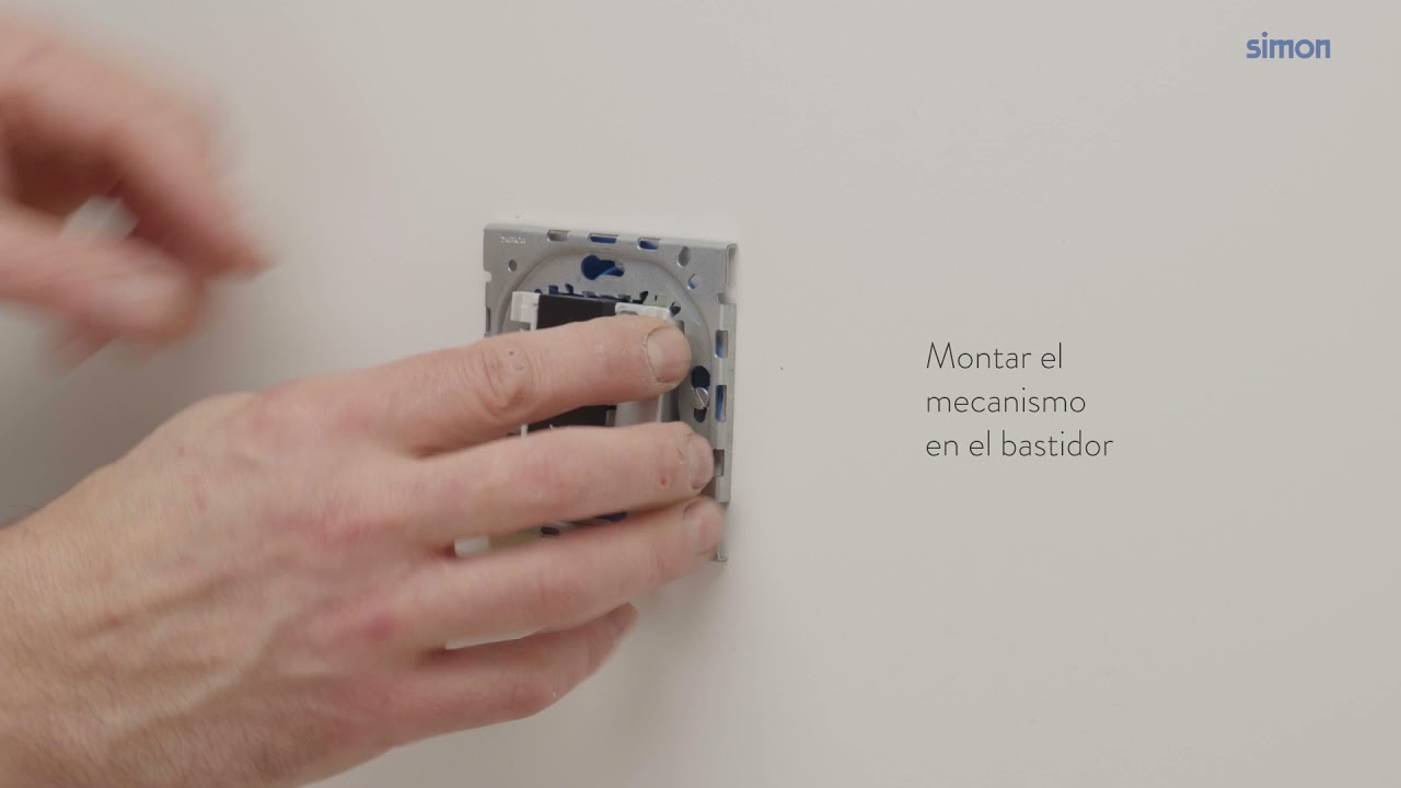 Watch Instalar conmutador persianas iO con máster | Simon 270 on YouTube.