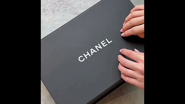 Chanel Classic flap bag unboxing 🎀